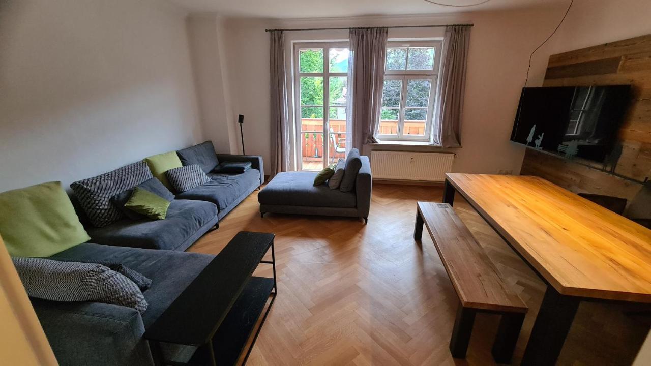 Bunter Hirsch Ferienwohnung Im Garmischer Zentrum Zewnętrze zdjęcie