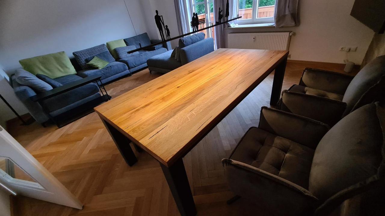 Bunter Hirsch Ferienwohnung Im Garmischer Zentrum Zewnętrze zdjęcie
